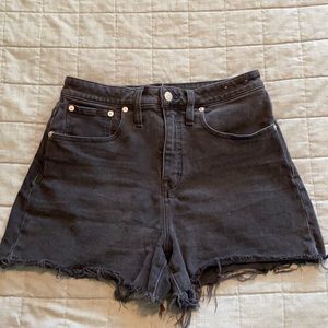 Madewell curvy lunar wash denim shorts size 28